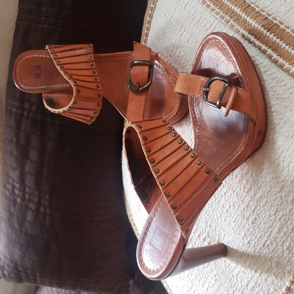 Vintage Frye Heeled Sandals - Size 6.5